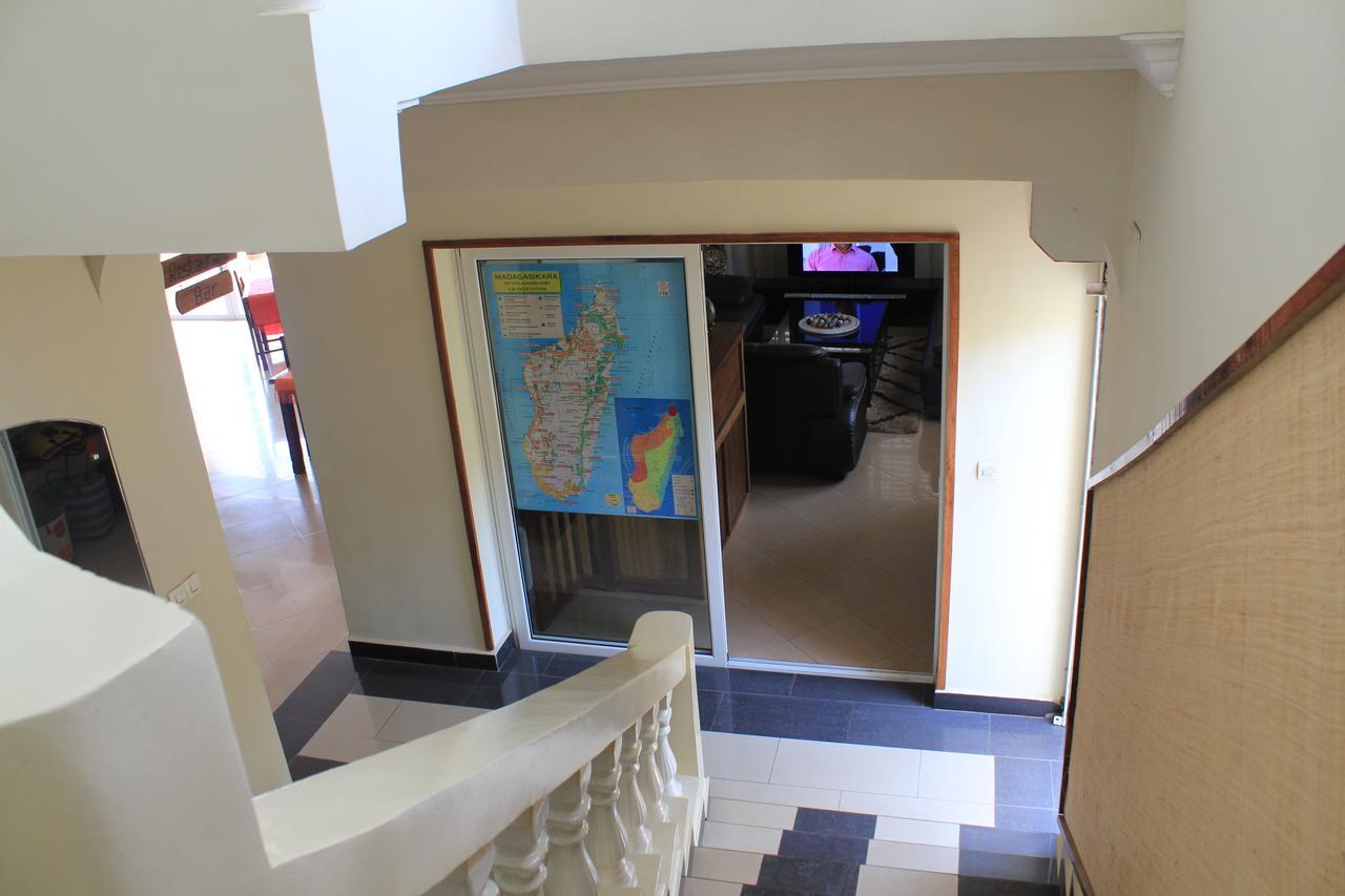 K.méléon-Hôtel Antananarivo Esterno foto