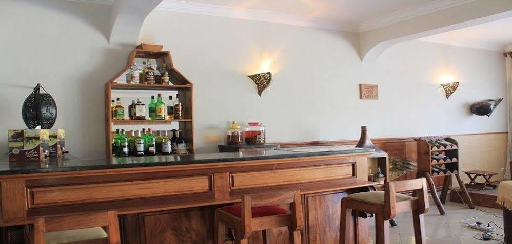 K.méléon-Hôtel Antananarivo Esterno foto